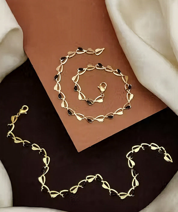 Gold Plated Black-Leaf Payal (Pack of 2) – Elegant Daily Wear Anklets for Women